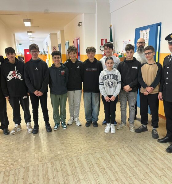 I carabinieri incontrano gli studenti di Pettinengo