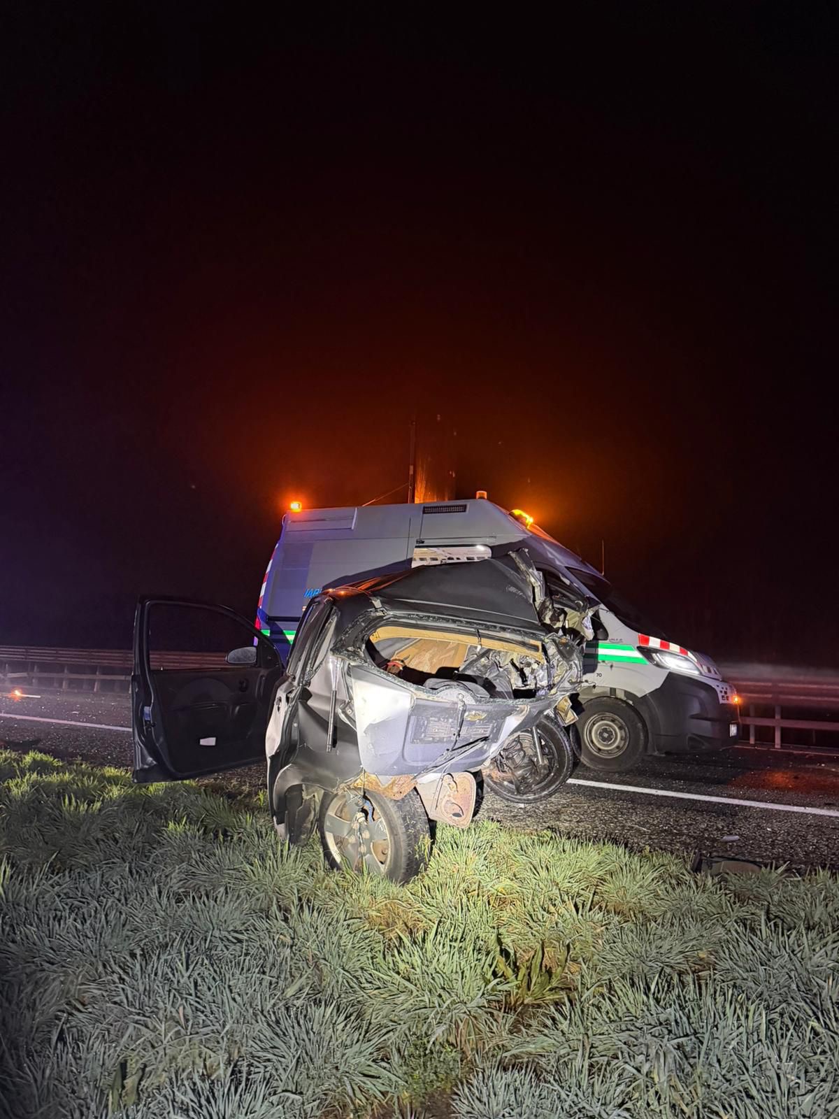 incidente nella notte in autostrada