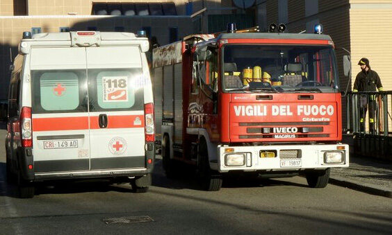 donna trovata sul pavimento di casa