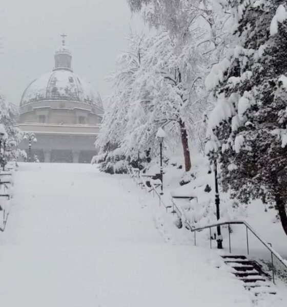 Caduti ben 30 centimetri di neve oggi a Oropa