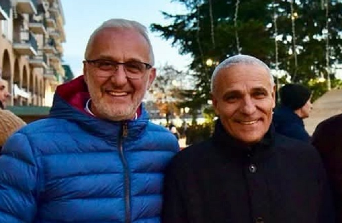 «Non ci dimettiamo e risponderemo martedì in consiglio comunale»