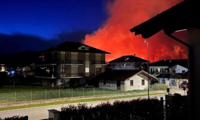 fiamme sospinte dal vento