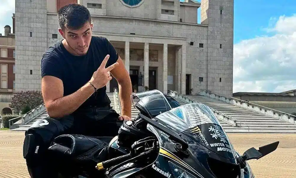 Schianto tra auto e moto: muore centauro di soli 23 anni