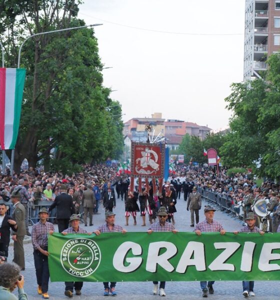 adunata degli alpini a genova