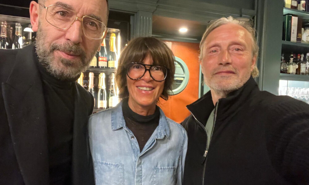 L'attore Mads Mikkelsen a cena da Matteo