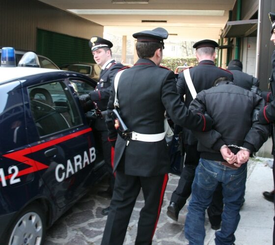 accoltellato strada Torino