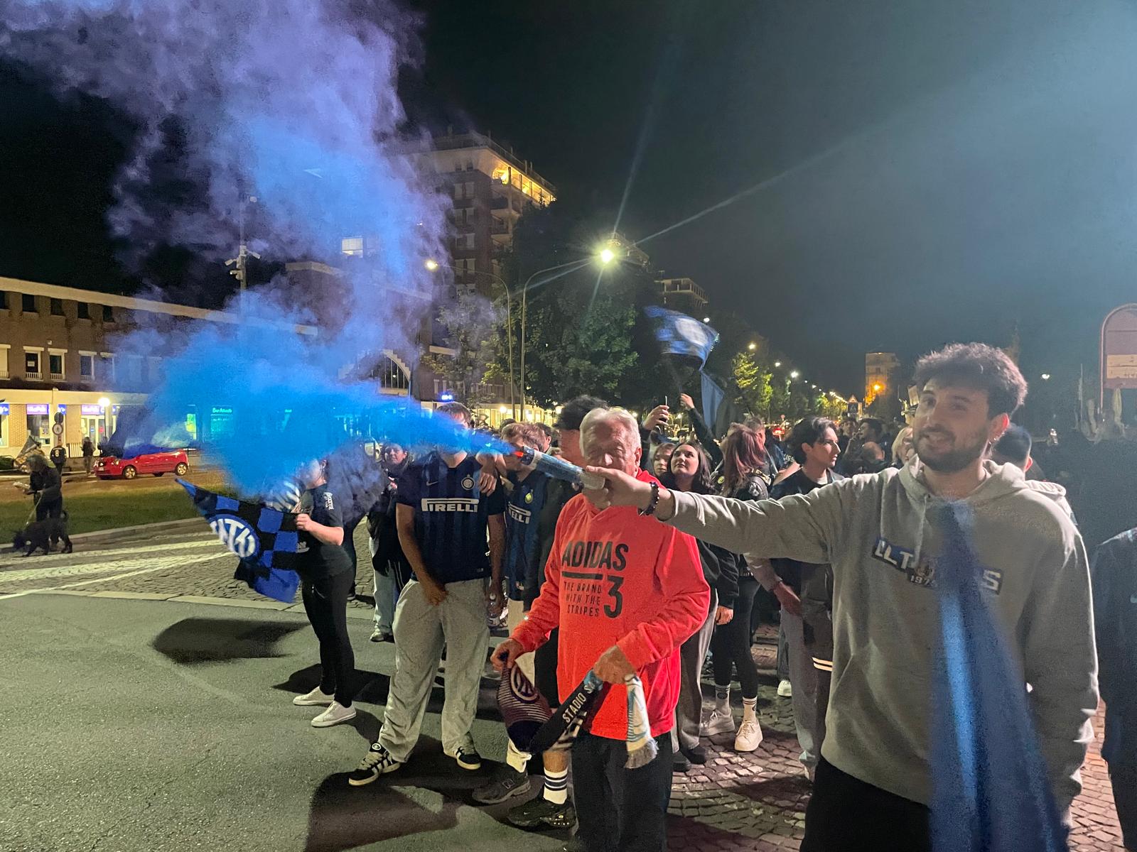 Inter campione d'Italia, scoppia la festa anche in città - FOTO E VIDEO