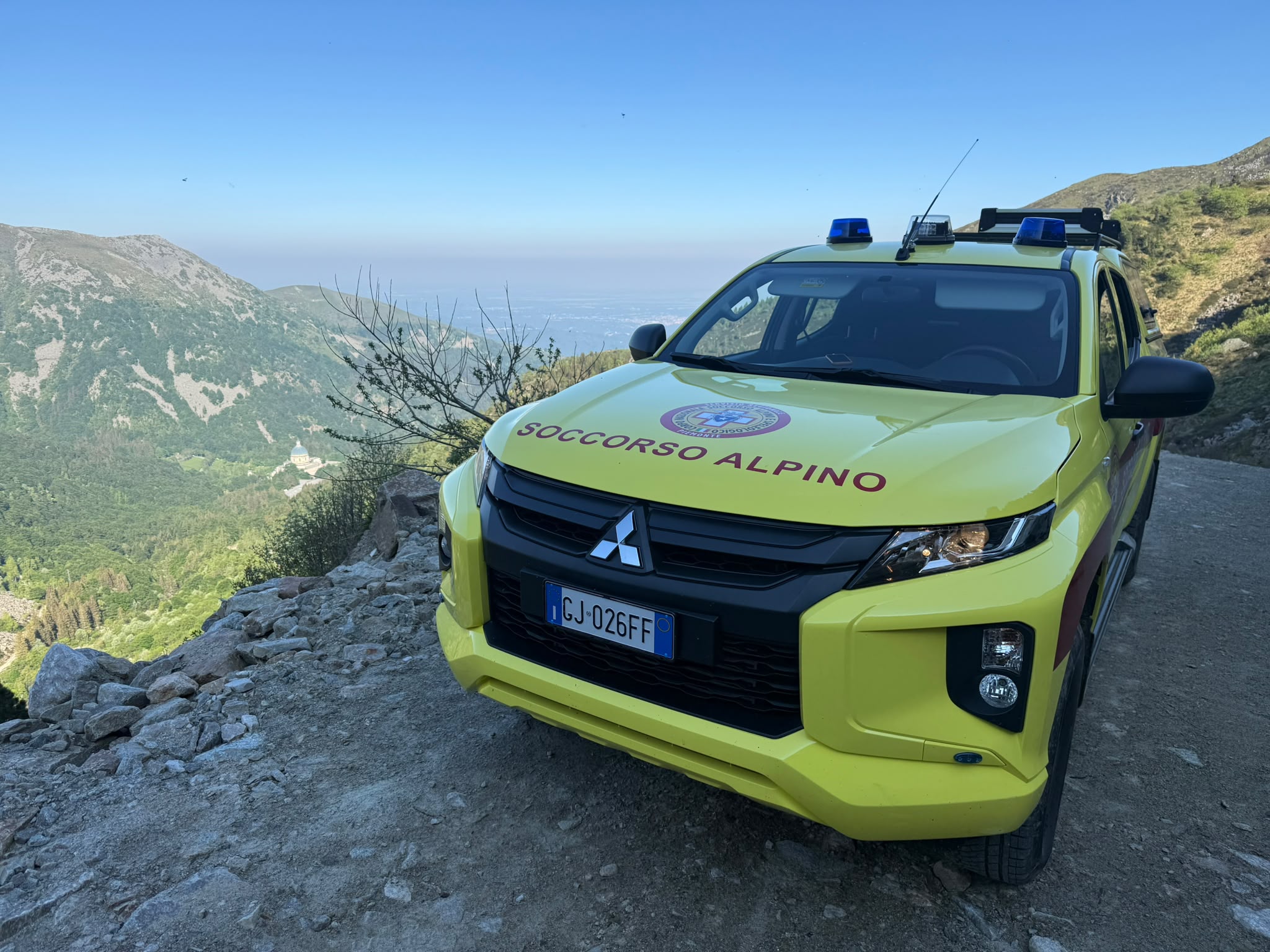 Volo di oltre 100 metri sul Mucrone: escursionista in codice rosso