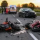 Due centauri perdono la vita nello schianto contro un’auto