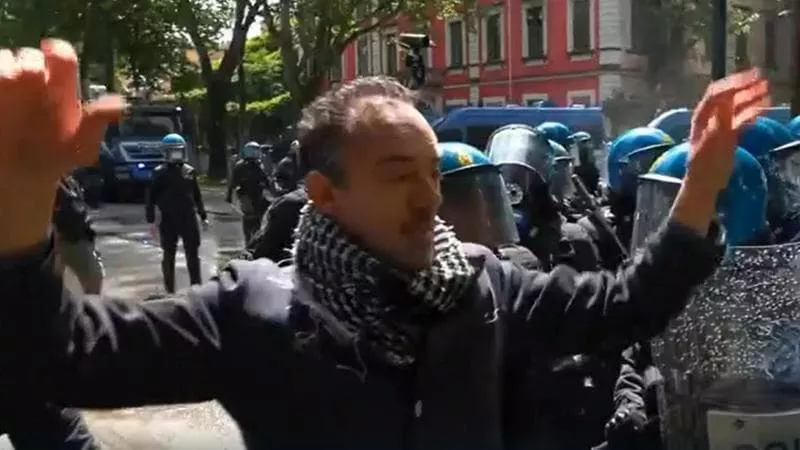 Zappalà, dalle "5 Forchette" ai lunghi coltelli contro il primario Leone