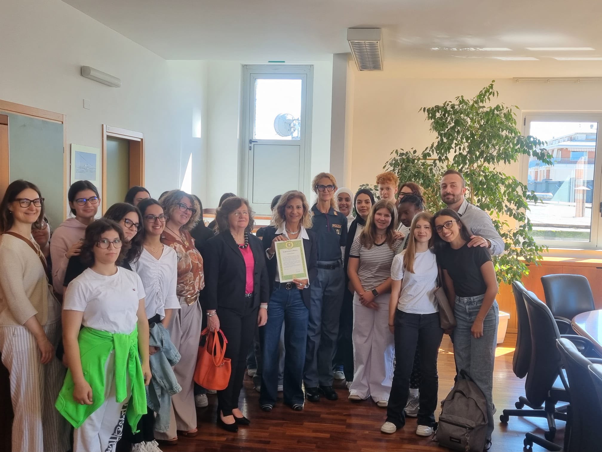 Il questore premia gli studenti del "Bona"