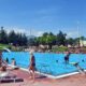 incidente sullo scivolo della piscina