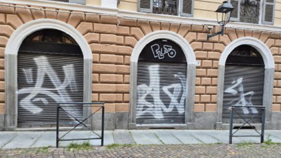 Vandali scatenati, Riva insorge: "Non se ne può più"