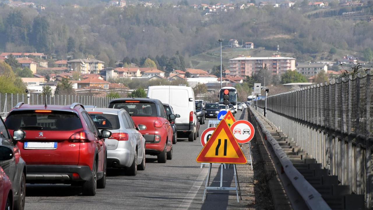 chiude il ponte della tangenziale