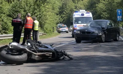 Terribile schianto tra auto e moto, muore centauro di soli 46 anni