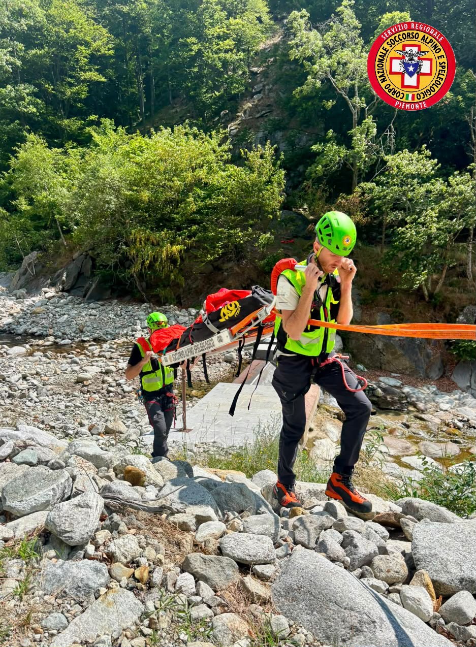 Cade durante l'escursione, 45enne messa in salvo dai soccorritori