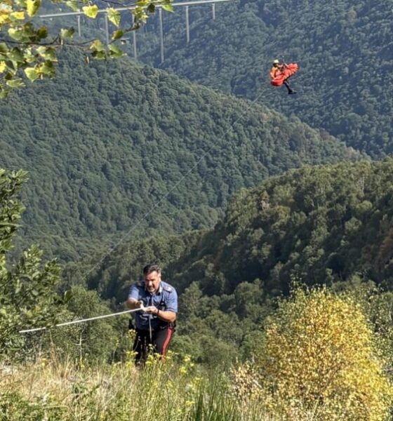 carabinieri salvano ragazzo