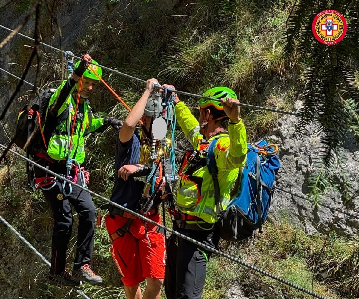 Infortunio sulla ferrata, intervengono i soccoritori