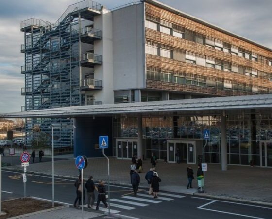 sale sul tetto dell'ospedale
