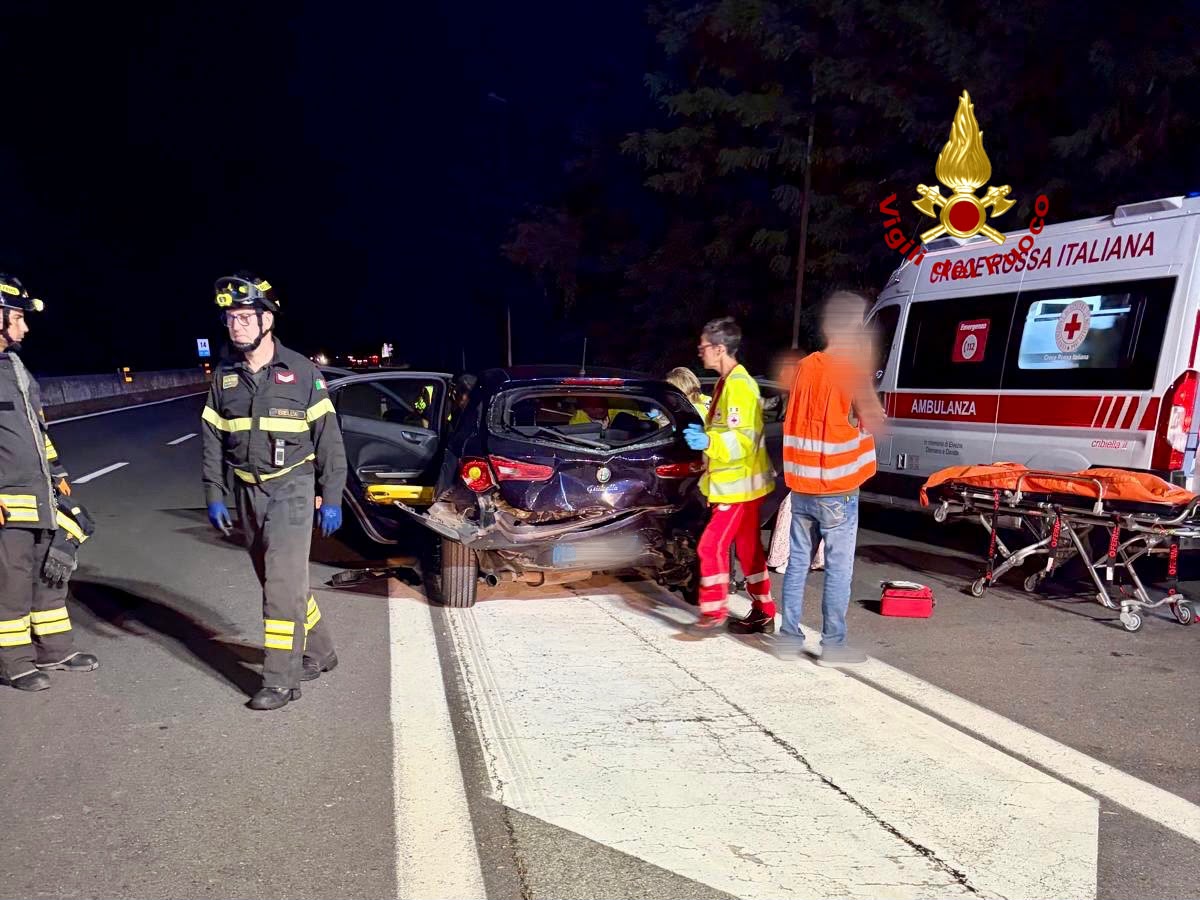 Incidente in Superstrada, quattro feriti - FOTO E VIDEO