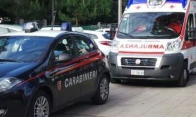 Ambulanza verso l'ospedale scortata dai carabinieri
