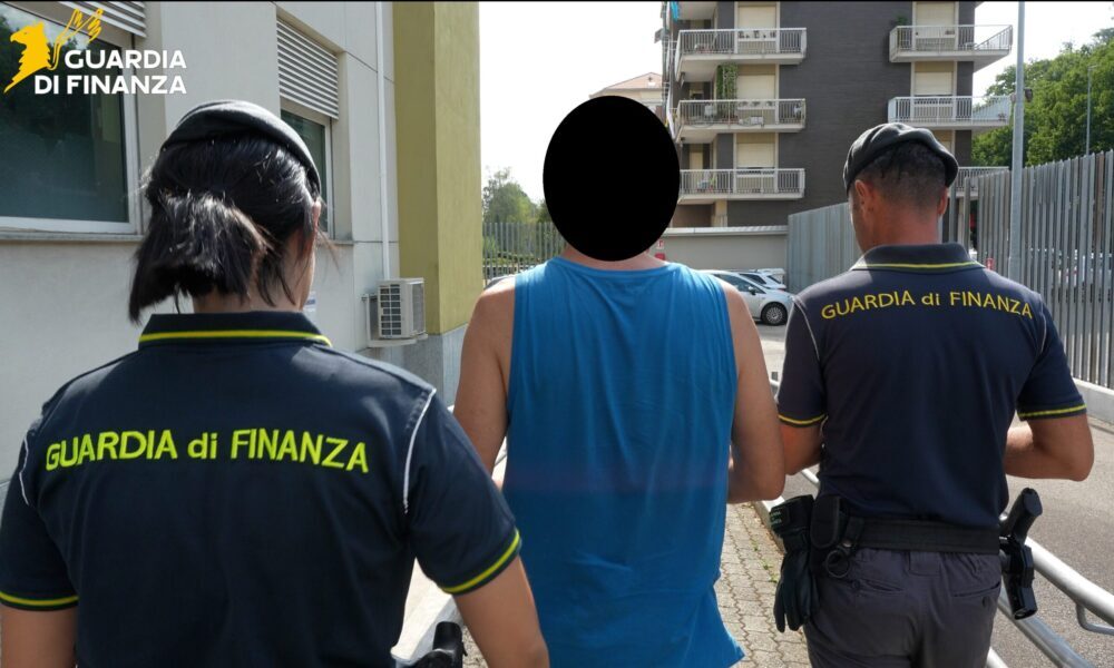 ricercato arrestato
