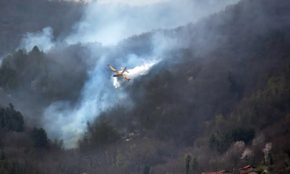 fulmine accende un nuovo incendio