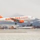 Aereo di easyJet in decollo