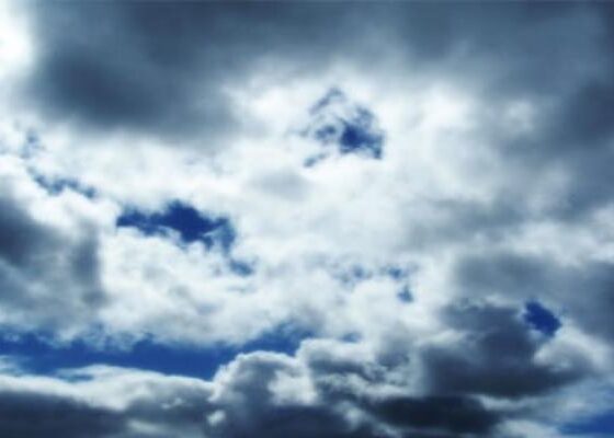 sole e qualche nuvola