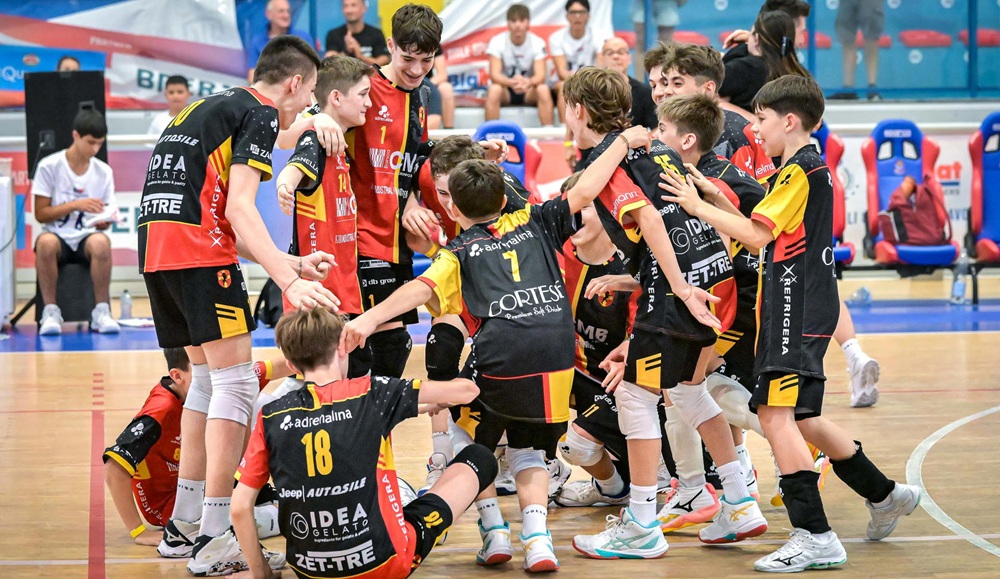 allenatore di volley indagato