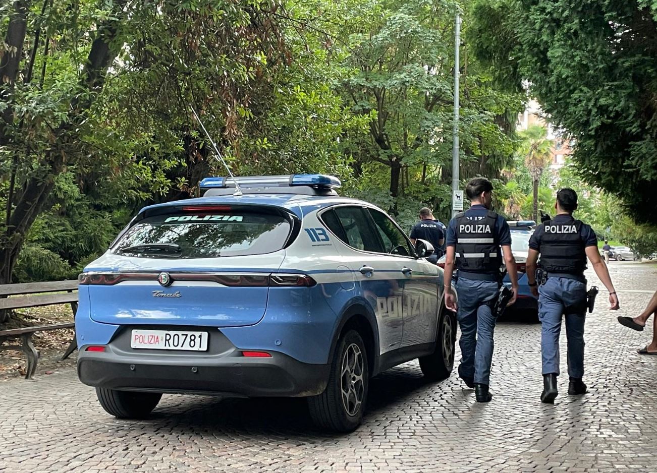 Fermato per il gin rubato al supermercato, aveva anche l’hashish in tasca